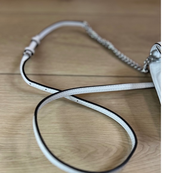 Rebecca Minkoff Love Crossbody Bag White Chevron Leather Silver Hardware - Picture 2 of 10